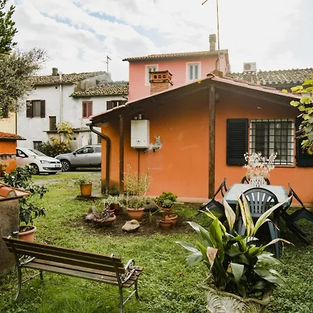 Rustic House Near With Private Parking And Garden! Apartment *